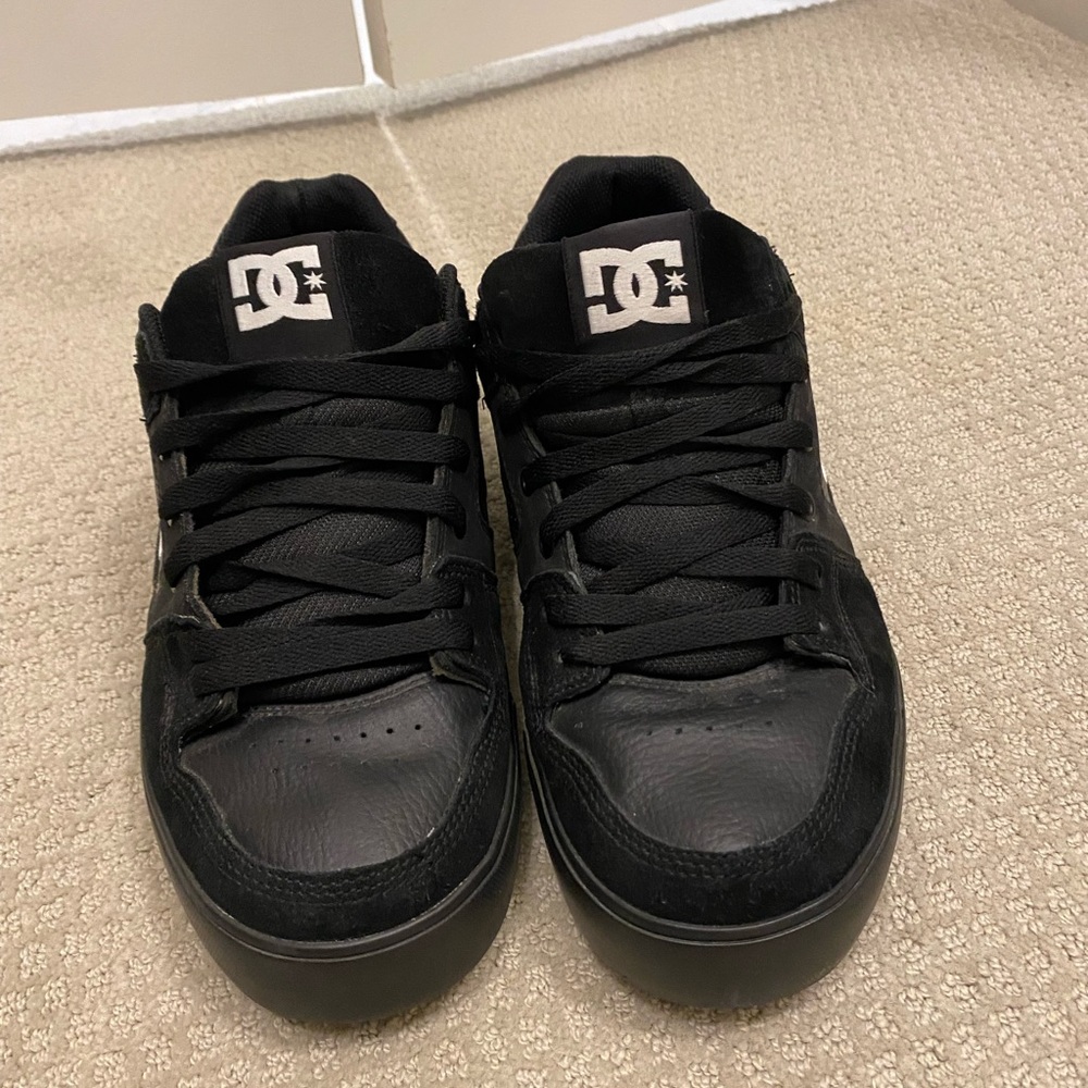 Really good shape, only worn a handful of times. Size 11.